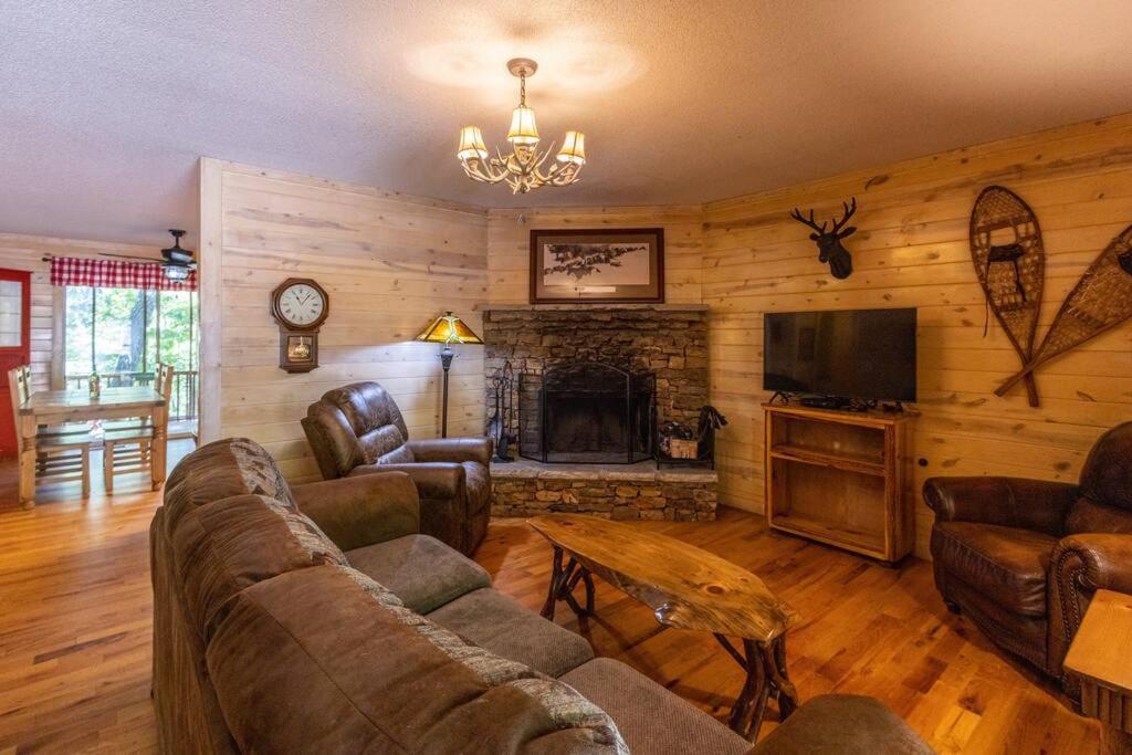 Pet Friendly Luxury Cabin Near Helen With Fire Pit Cleveland Eksteriør bilde